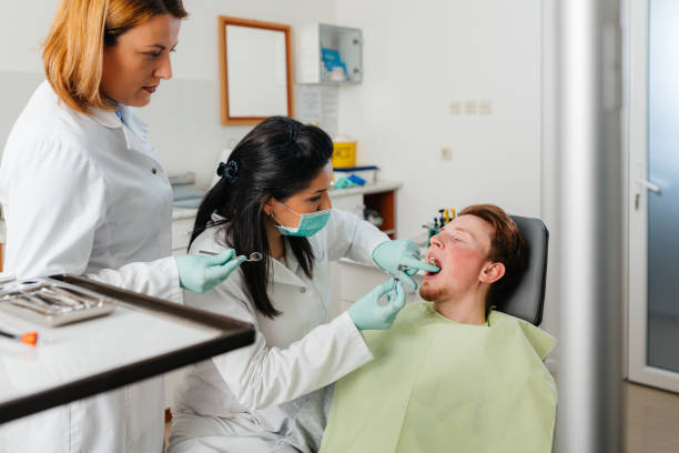 Best Emergency Treatment for Dental Infections or Abscesses in Lakemore, OH